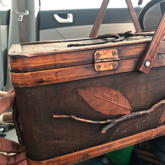 Vintage One of a Kind Wooden Box Basket - Picture 15 of 16